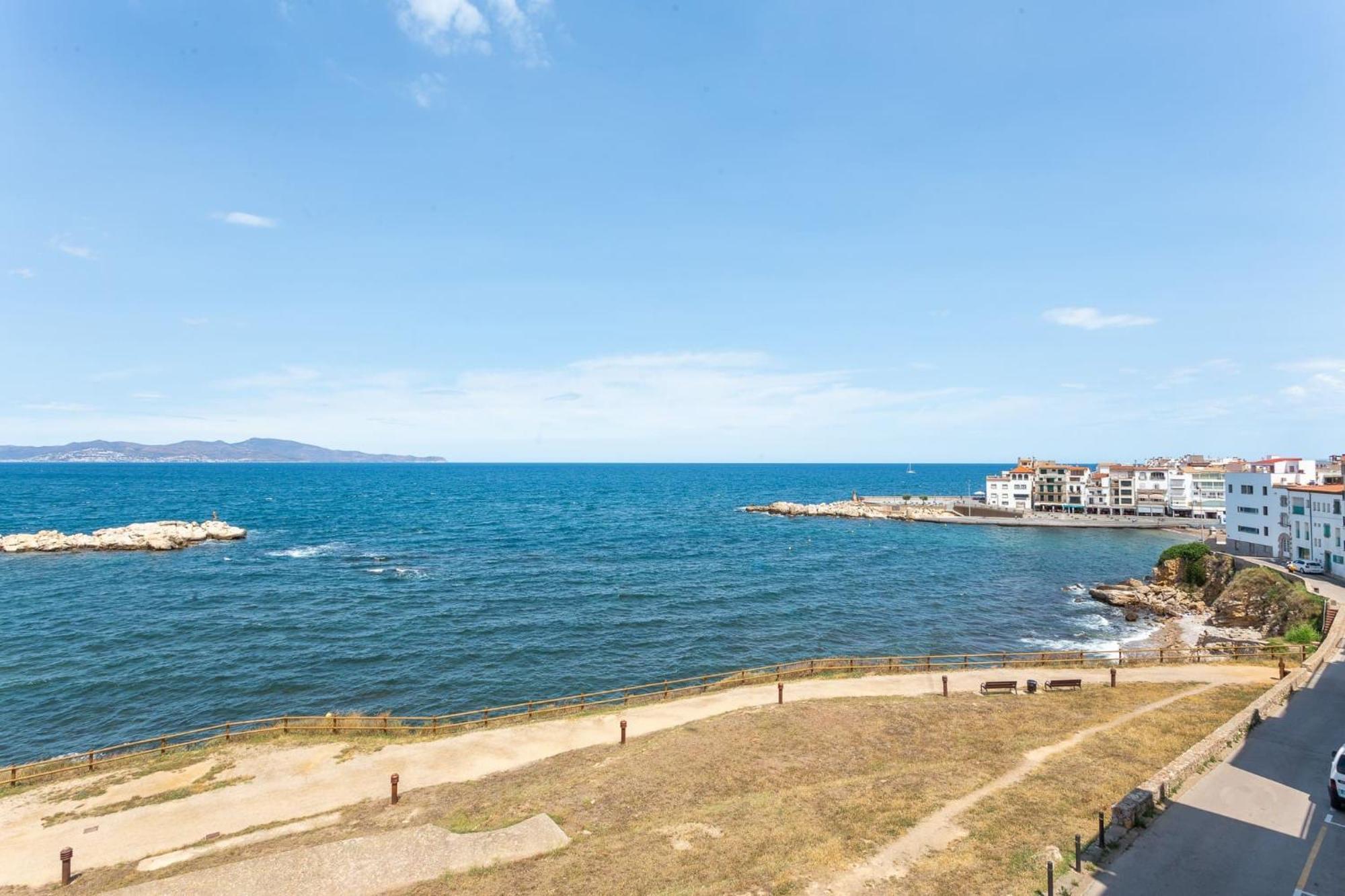 Apartamento El Capitan L' Escala Екстериор снимка